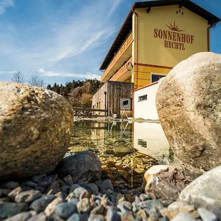 Sonnenhof Hechtl Gasthof *